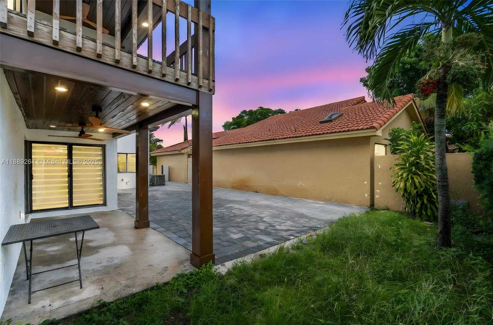 Small Image of 17353 NORTH WEST 62ND CT, Hialeah Number 40