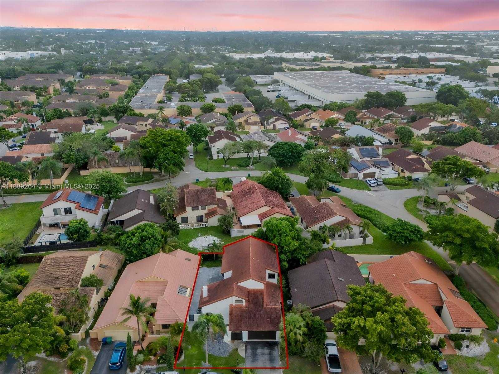 Small Image of 17353 NORTH WEST 62ND CT, Hialeah Number 42