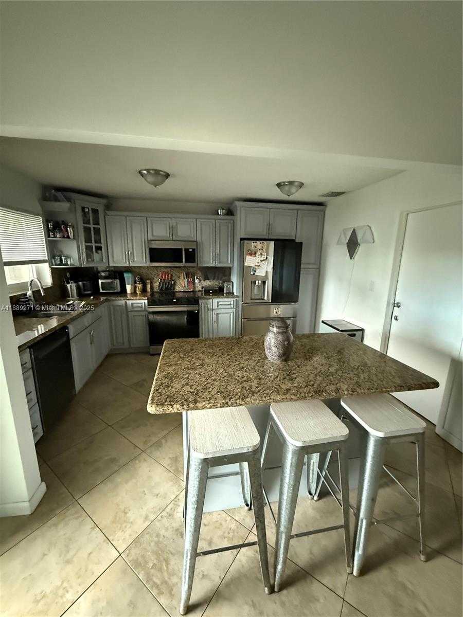 Small Image of 13060 SOUTH WEST 263RD TER, Homestead Number 11