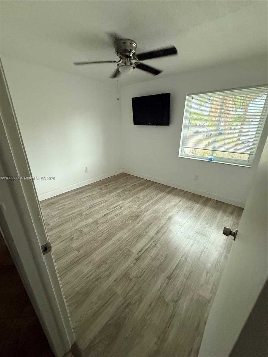 Small Image of 13060 SOUTH WEST 263RD TER, Homestead Number 14