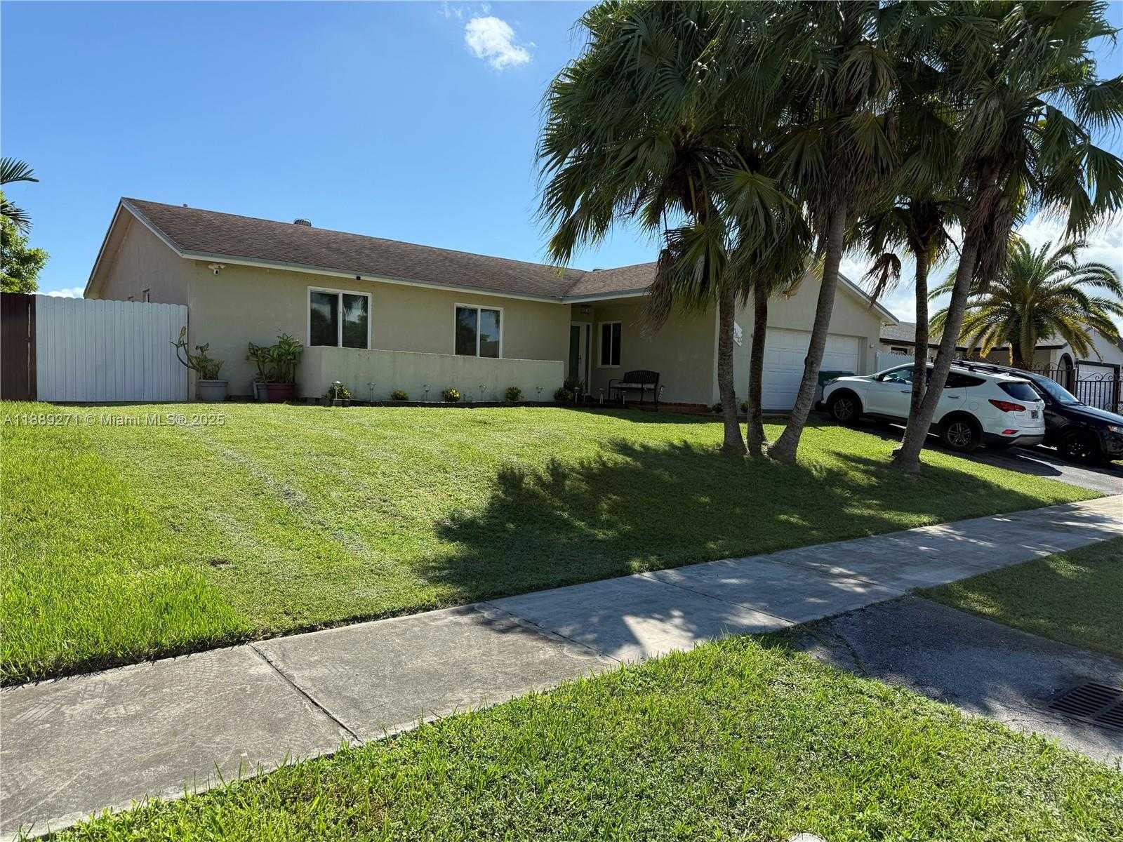 Small Image of 13060 SOUTH WEST 263RD TER, Homestead Number 2