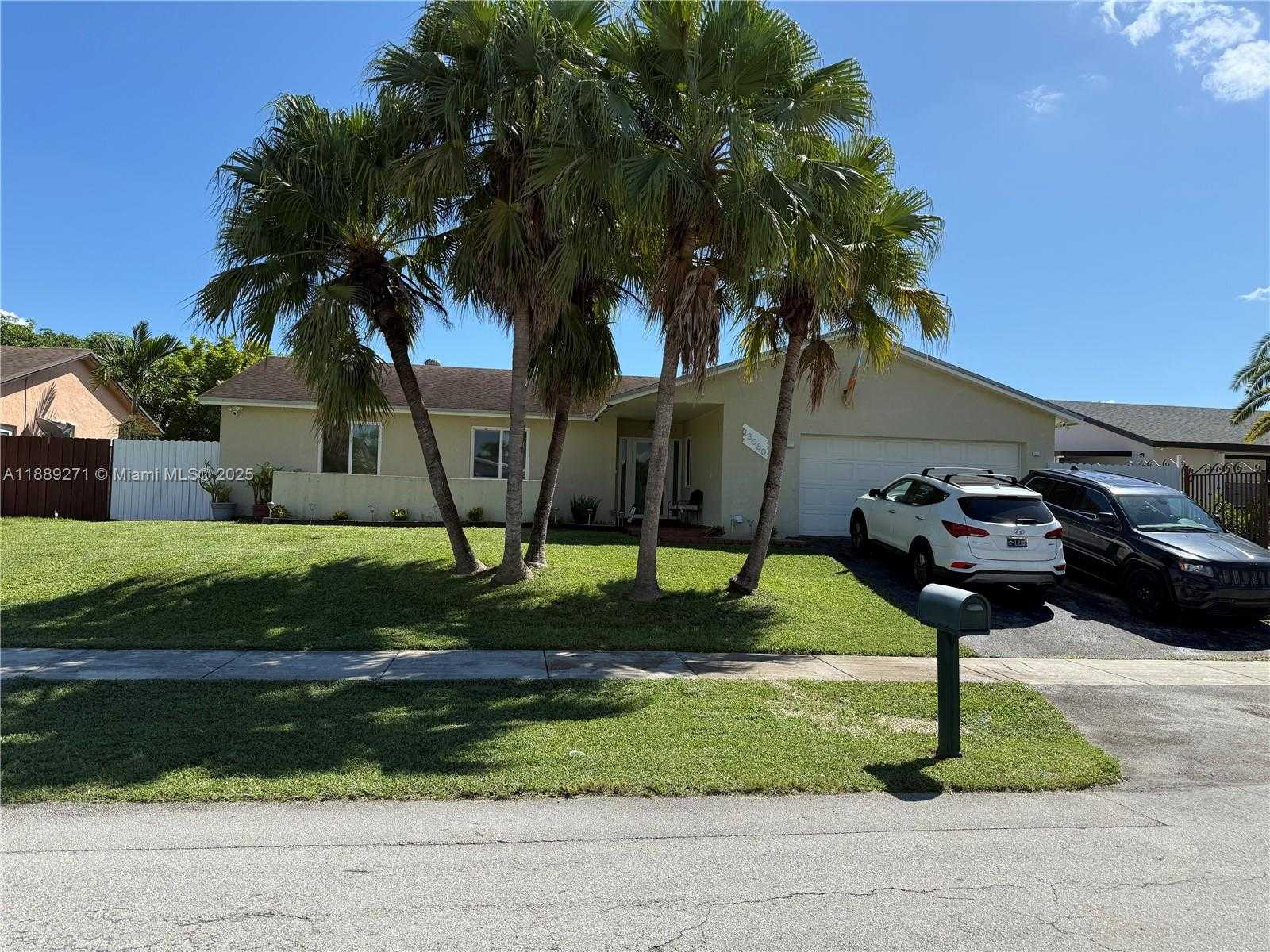 Small Image of 13060 SOUTH WEST 263RD TER, Homestead Number 4