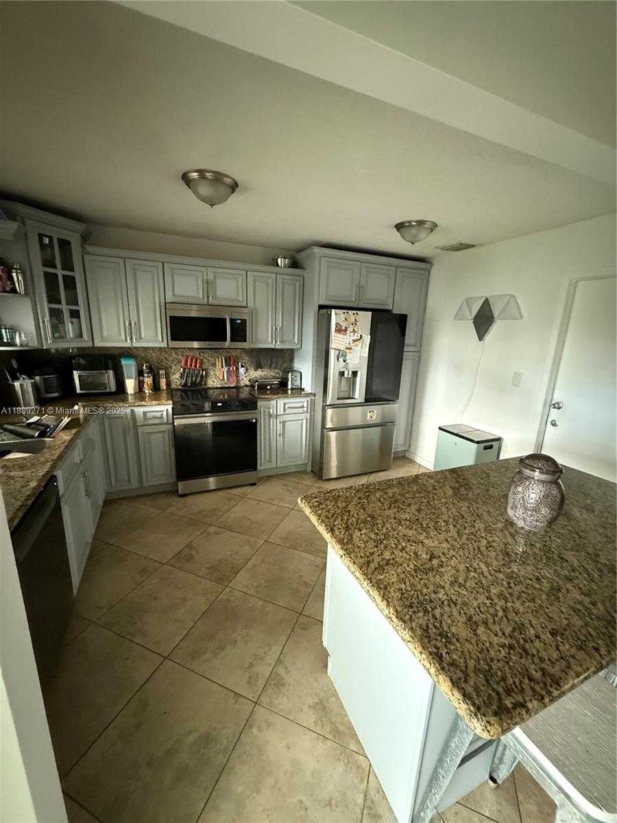 Small Image of 13060 SOUTH WEST 263RD TER, Homestead Number 9
