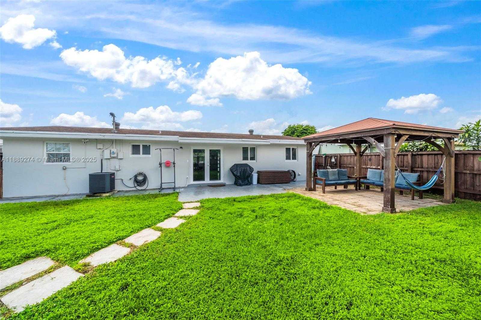 Small Image of 7831 NORTH WEST 11TH ST, Pembroke Pines Number 18