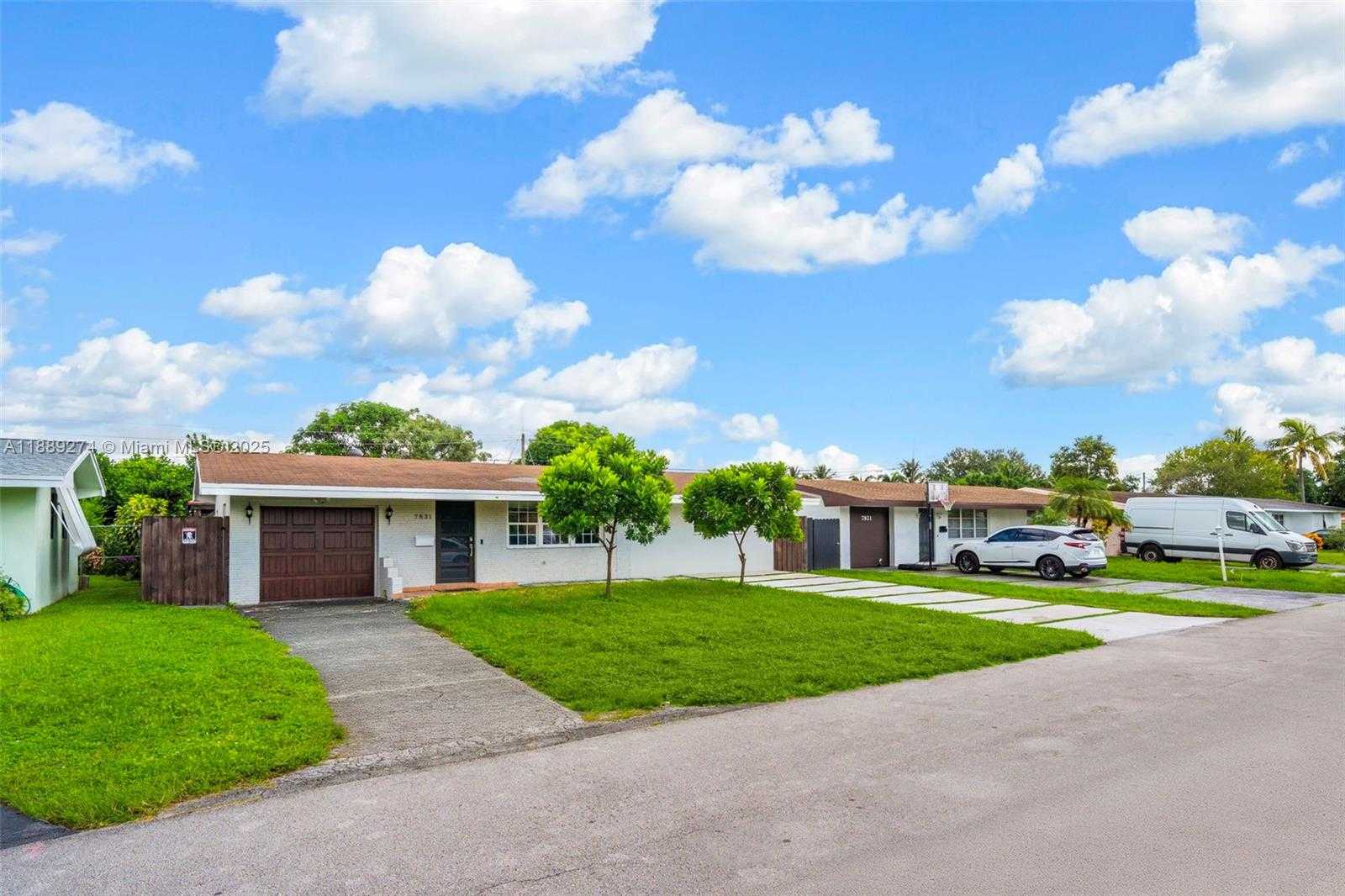 Small Image of 7831 NORTH WEST 11TH ST, Pembroke Pines Number 2