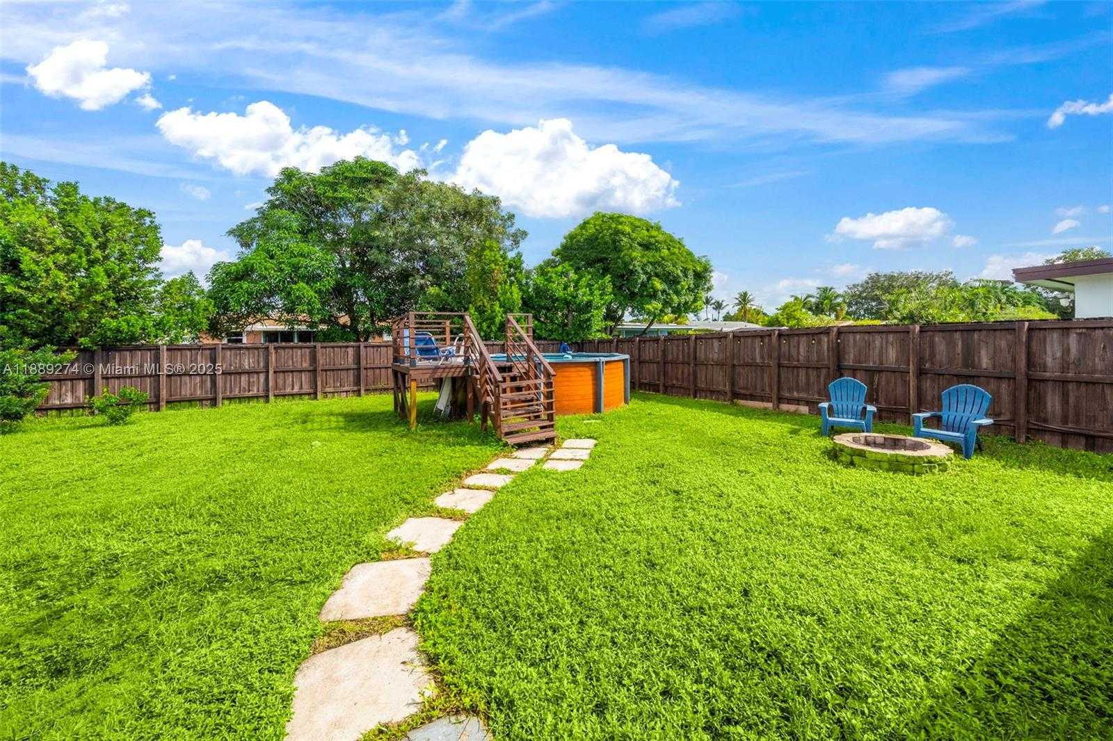 Small Image of 7831 NORTH WEST 11TH ST, Pembroke Pines Number 23
