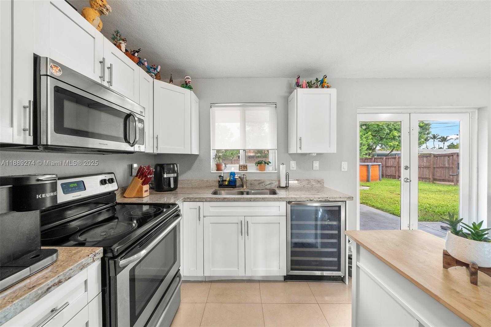 Small Image of 7831 NORTH WEST 11TH ST, Pembroke Pines Number 8