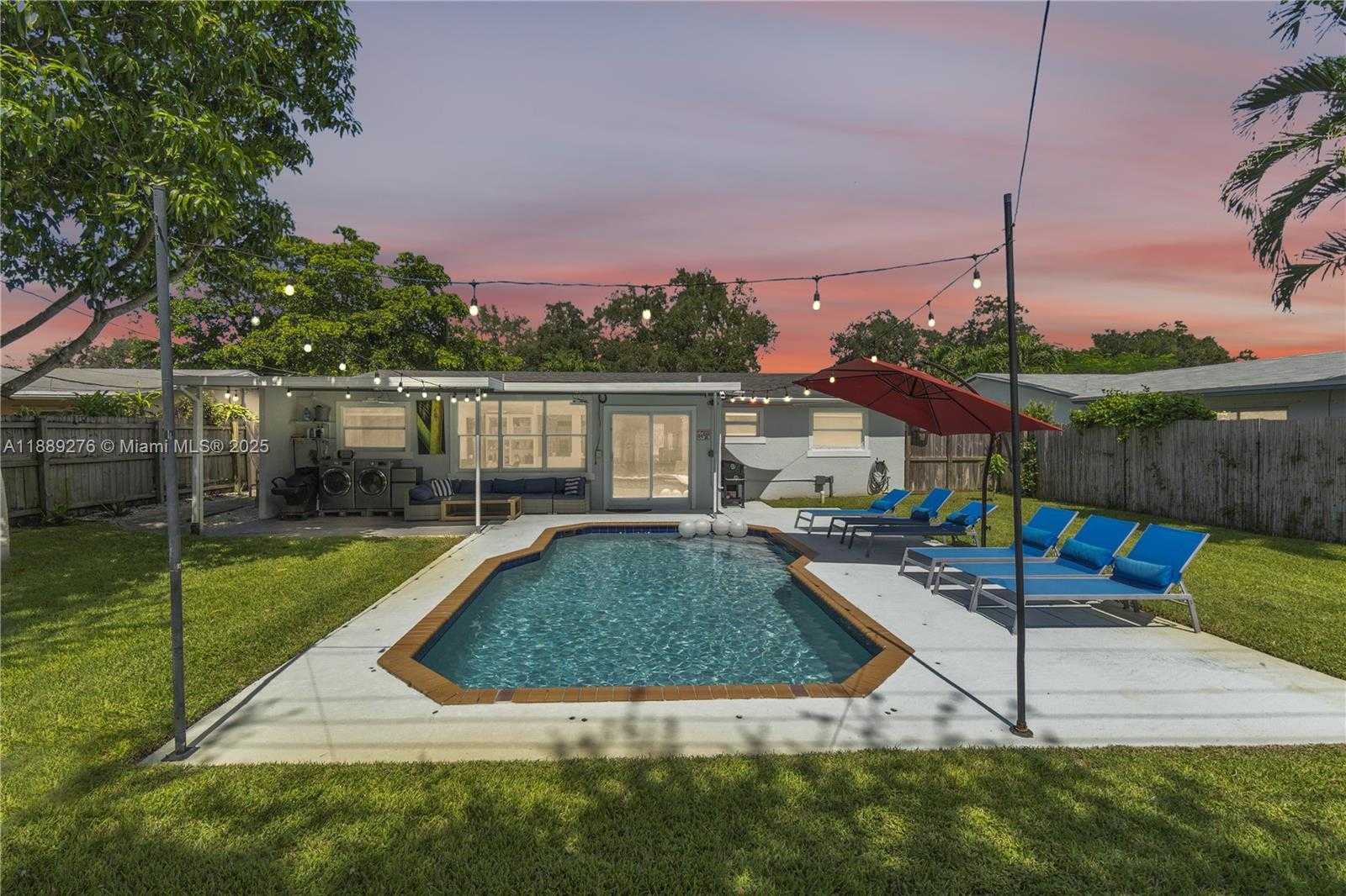 Small Image of 6320 HARDING ST, Hollywood Number 27