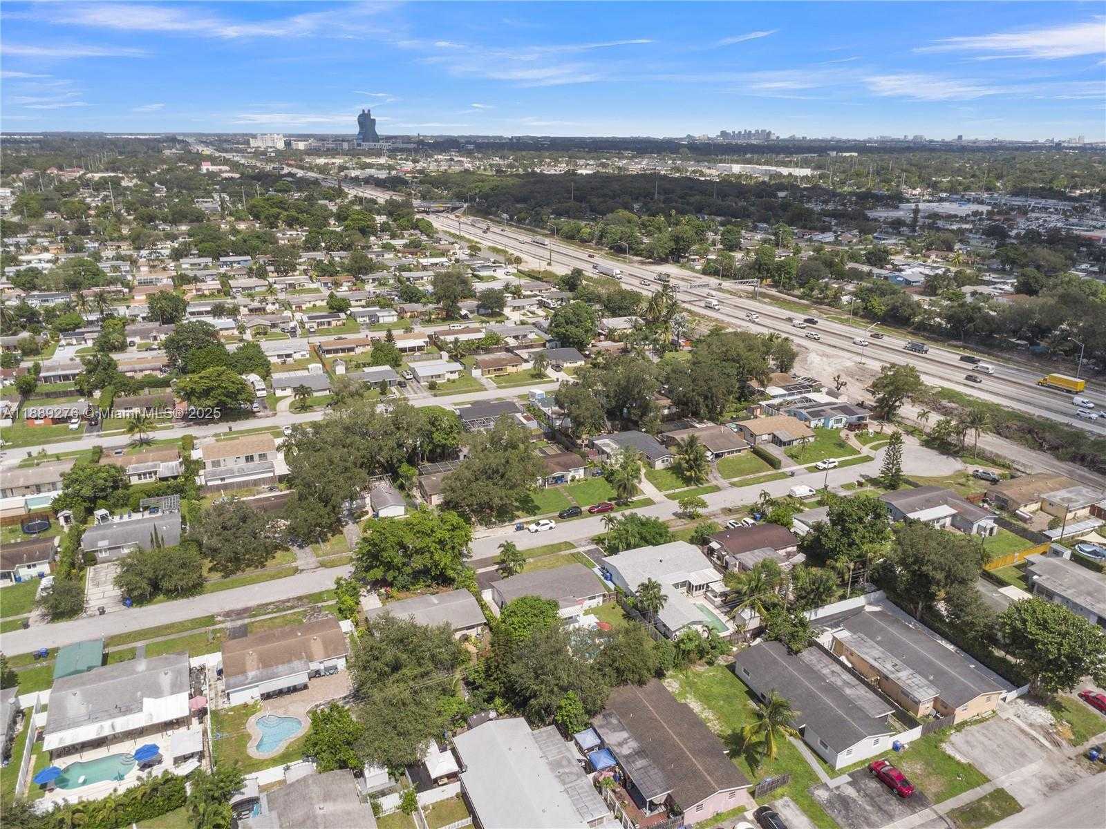 Small Image of 6320 HARDING ST, Hollywood Number 30