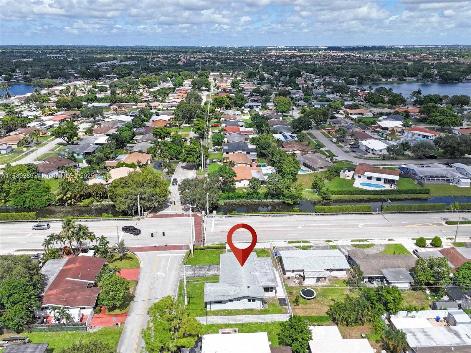 Small Image of 1621 NORTH WEST 85TH WAY, Pembroke Pines Number 27