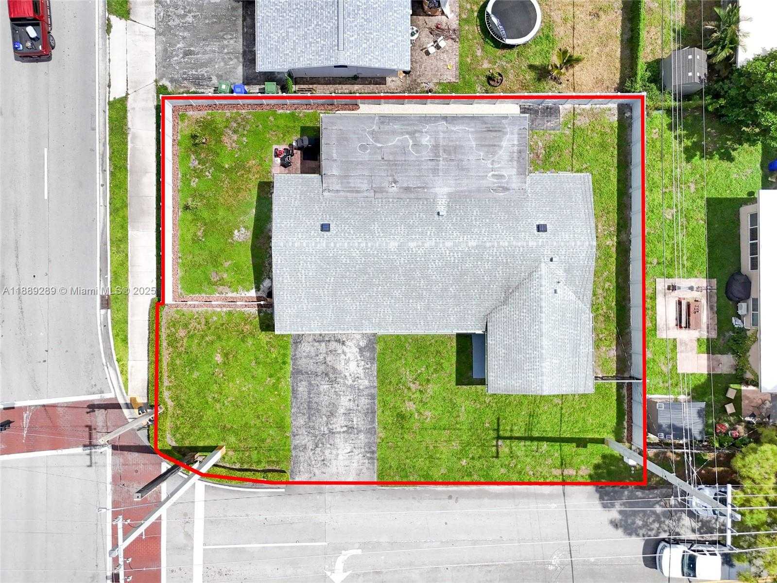Small Image of 1621 NORTH WEST 85TH WAY, Pembroke Pines Number 33