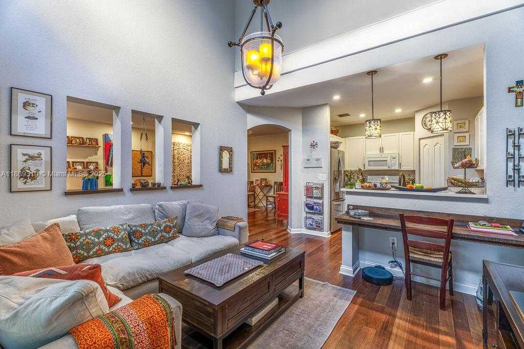 Small Image of 10912 NORTH WEST 69TH ST, Doral Number 19