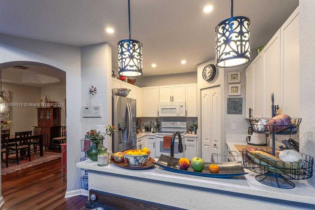 Small Image of 10912 NORTH WEST 69TH ST, Doral Number 20