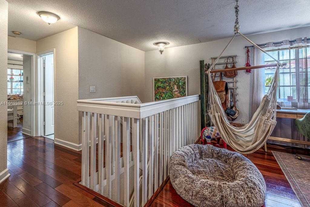 Small Image of 10912 NORTH WEST 69TH ST, Doral Number 27