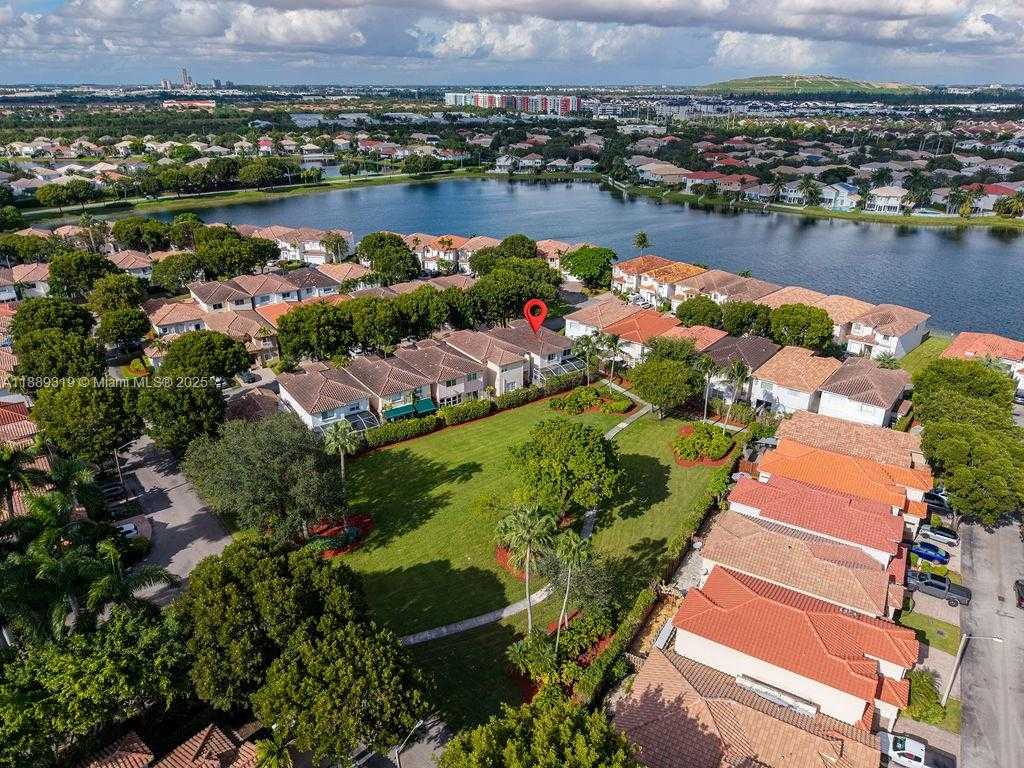 Small Image of 10912 NORTH WEST 69TH ST, Doral Number 44