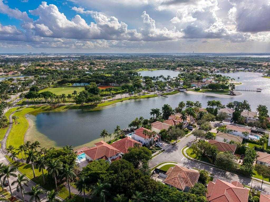 Small Image of 10912 NORTH WEST 69TH ST, Doral Number 45