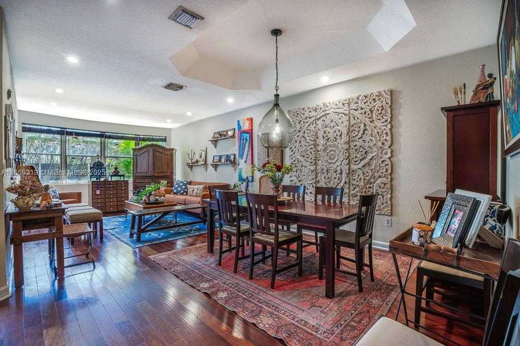 Small Image of 10912 NORTH WEST 69TH ST, Doral Number 5