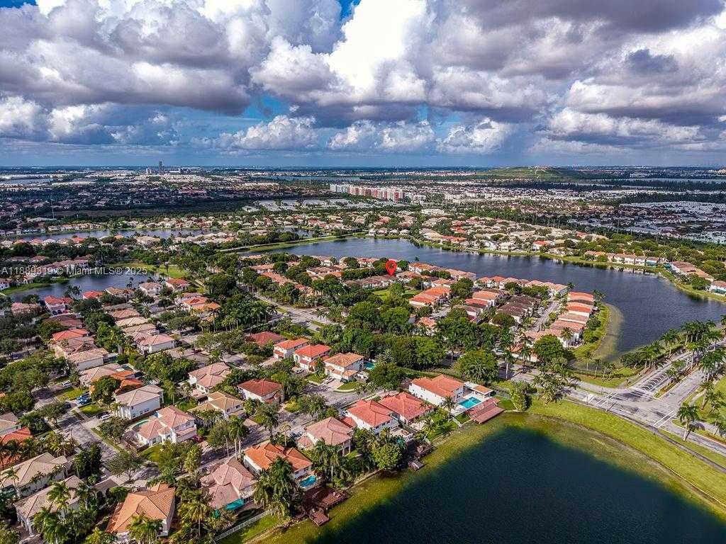 Small Image of 10912 NORTH WEST 69TH ST, Doral Number 55