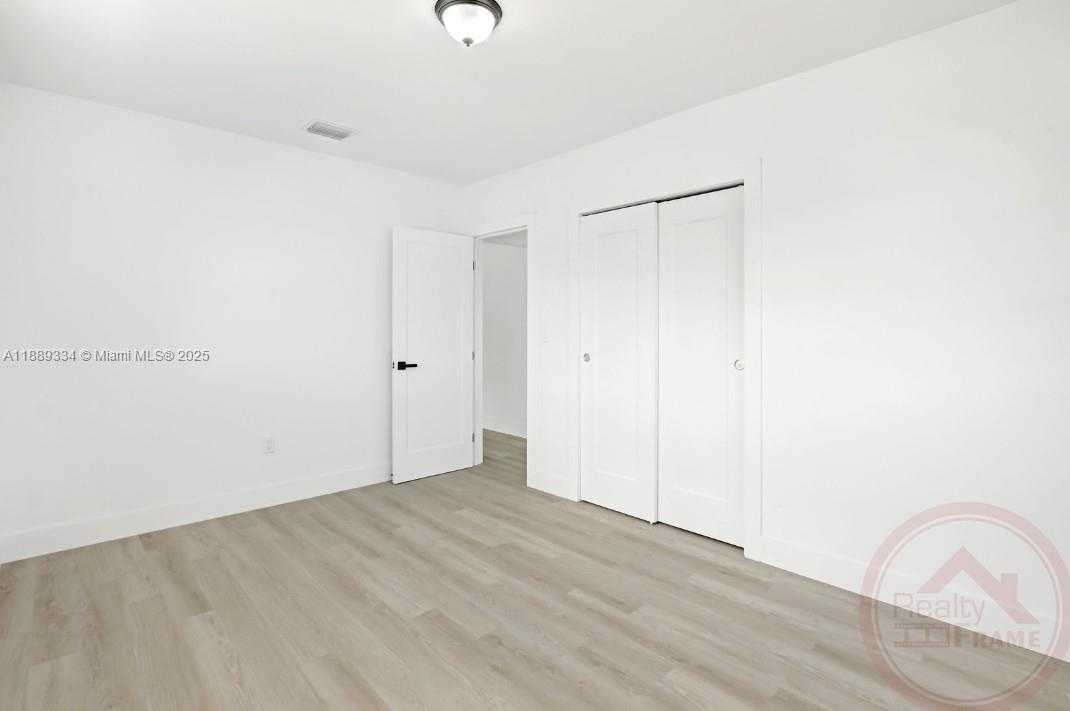 Small Image of 1061 NORTH WEST 87TH ST, Miami Number 15