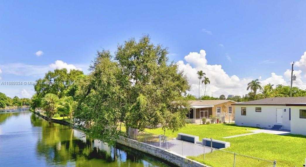 Small Image of 1061 NORTH WEST 87TH ST, Miami Number 6