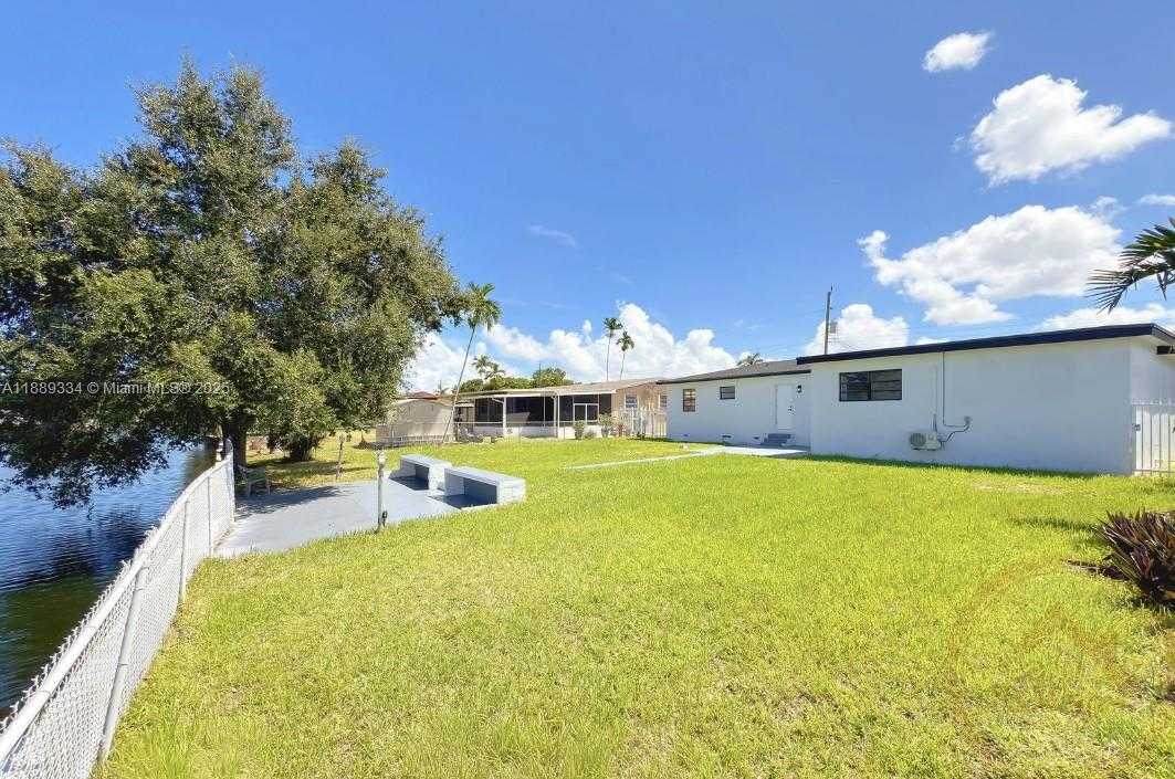 Small Image of 1061 NORTH WEST 87TH ST, Miami Number 7