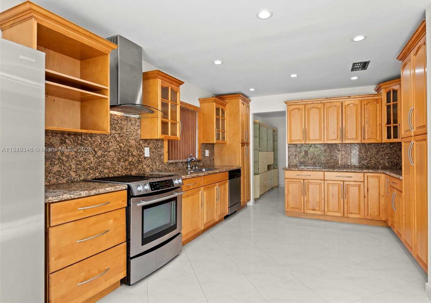 Small Image of 300 NORTH 93RD ST, Surfside Number 18