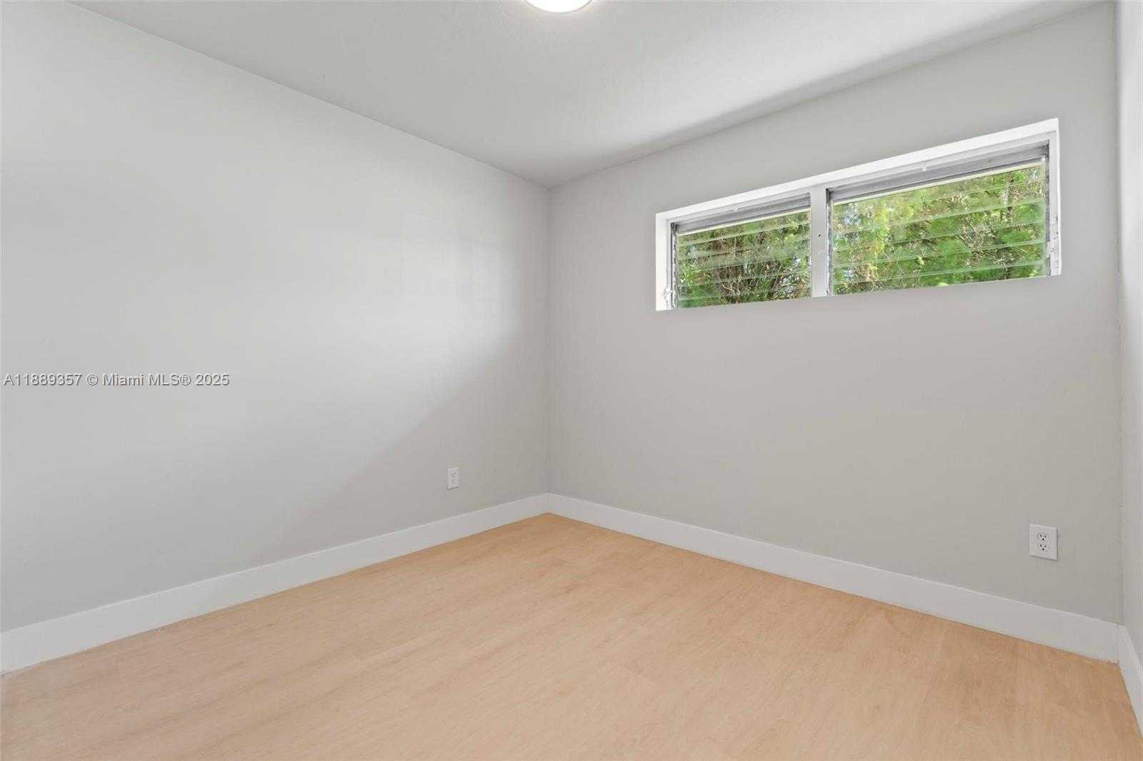 Small Image of 18800 NORTH WEST 39TH CT, Miami Gardens Number 13