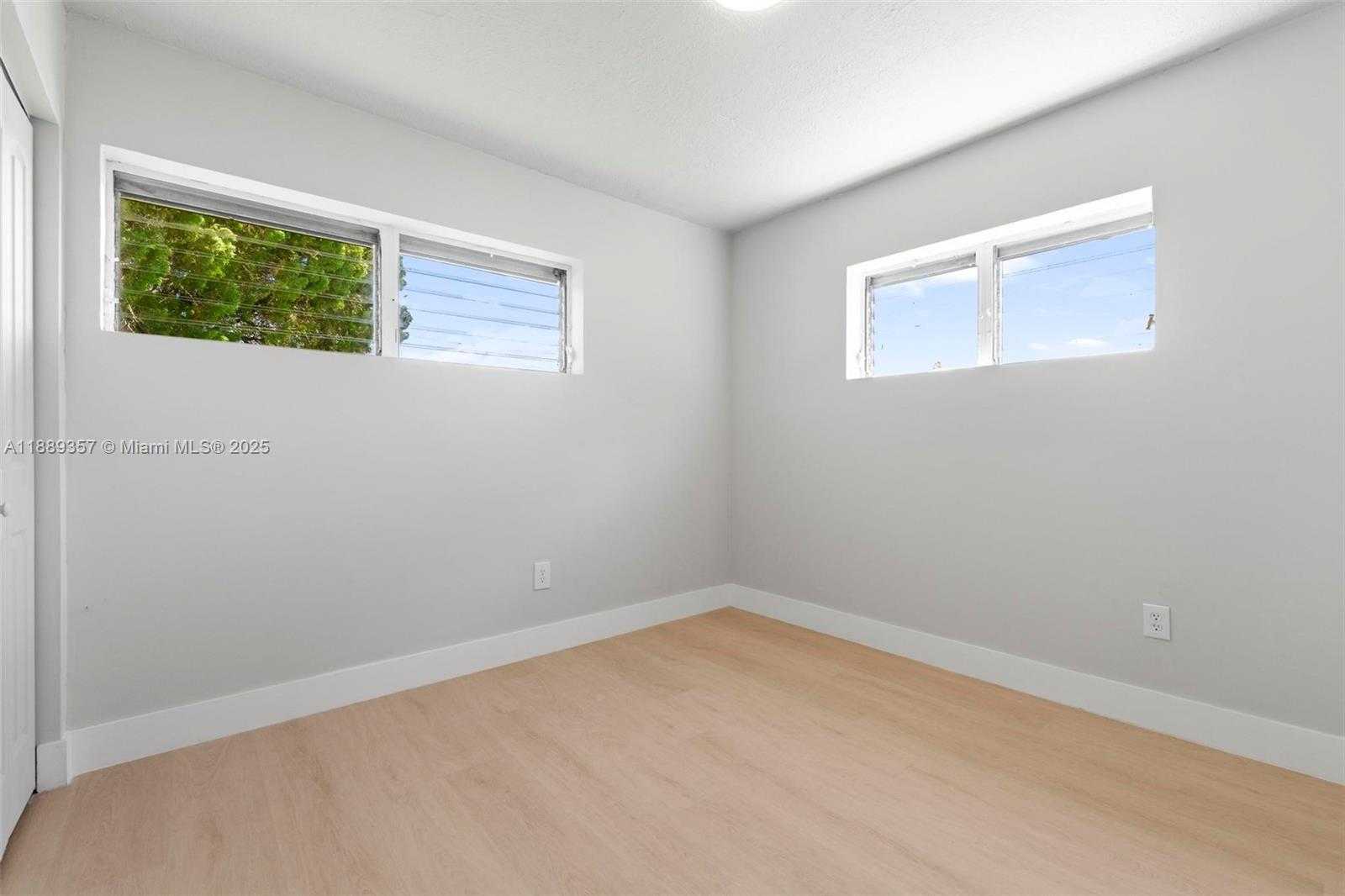 Small Image of 18800 NORTH WEST 39TH CT, Miami Gardens Number 19