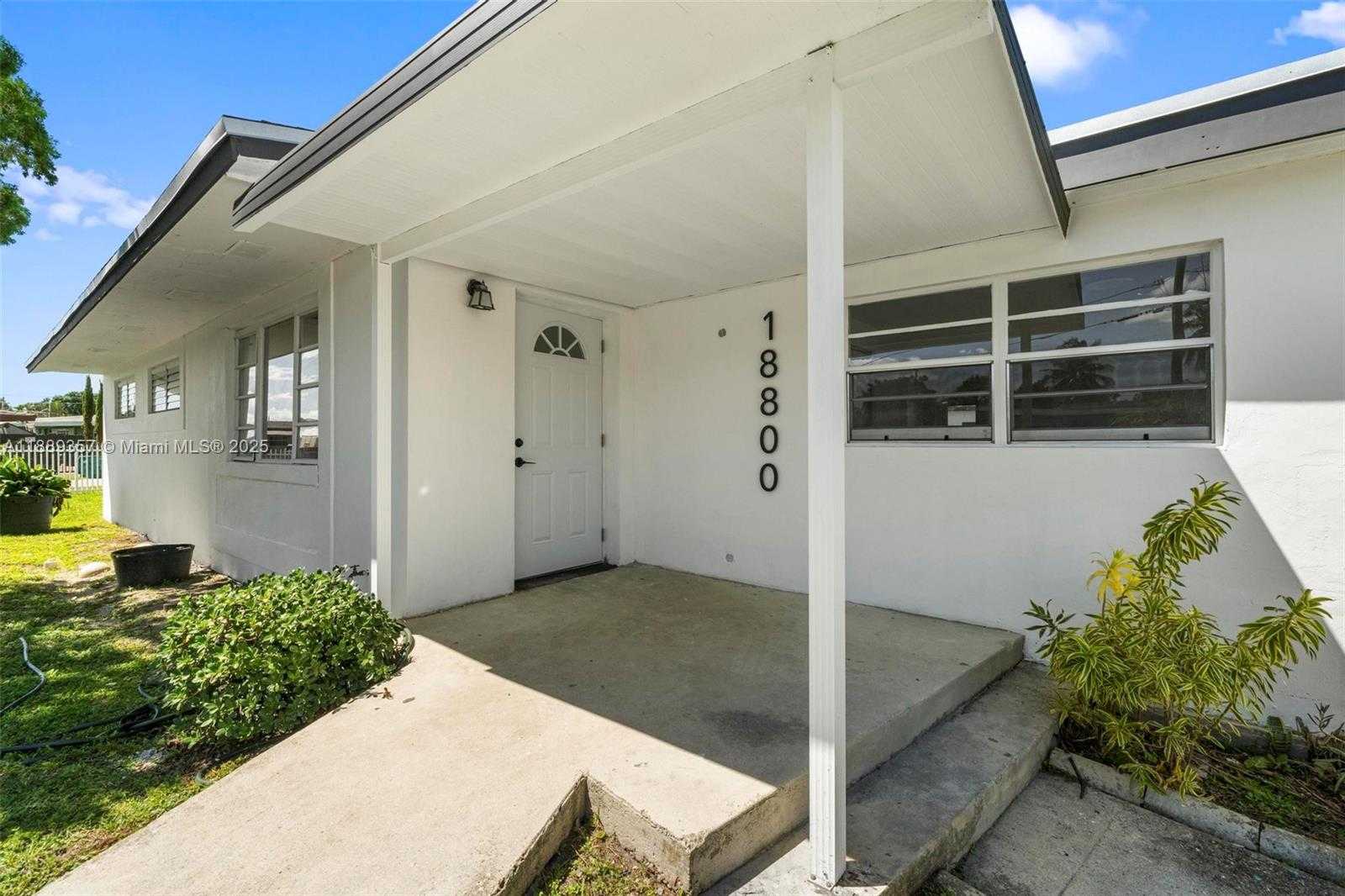 Small Image of 18800 NORTH WEST 39TH CT, Miami Gardens Number 33