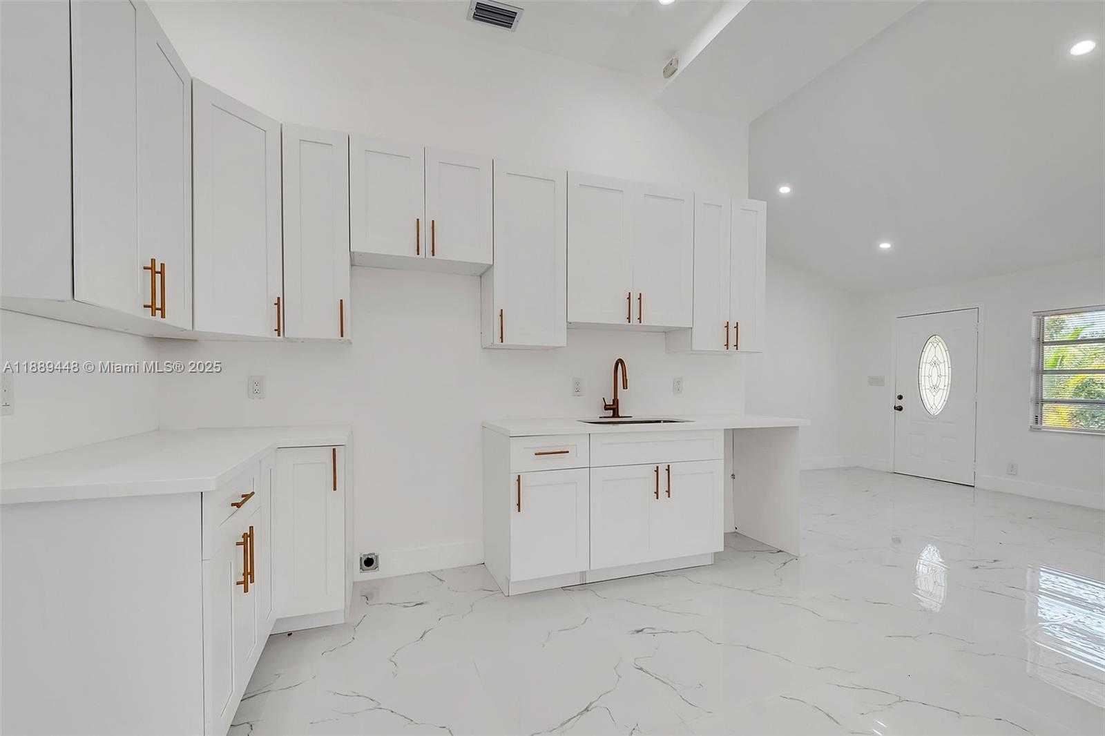 Small Image of 5400 NORTH EAST 2ND AVE, Oakland Park Number 15