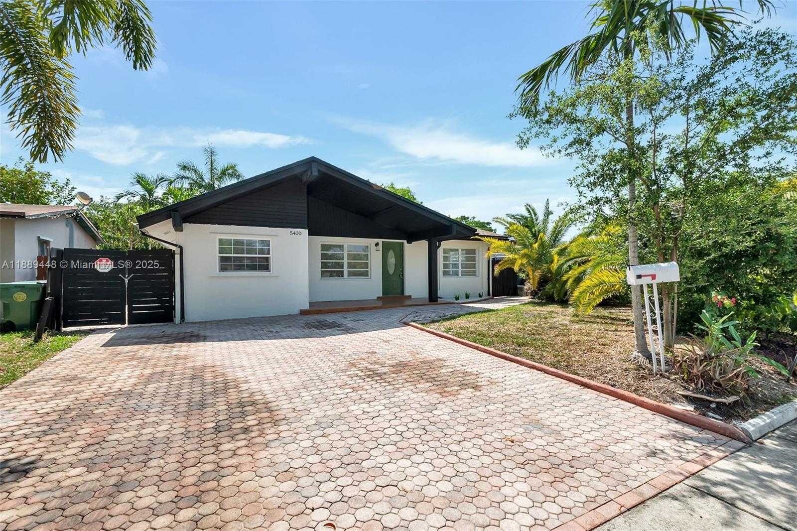 Small Image of 5400 NORTH EAST 2ND AVE, Oakland Park Number 2