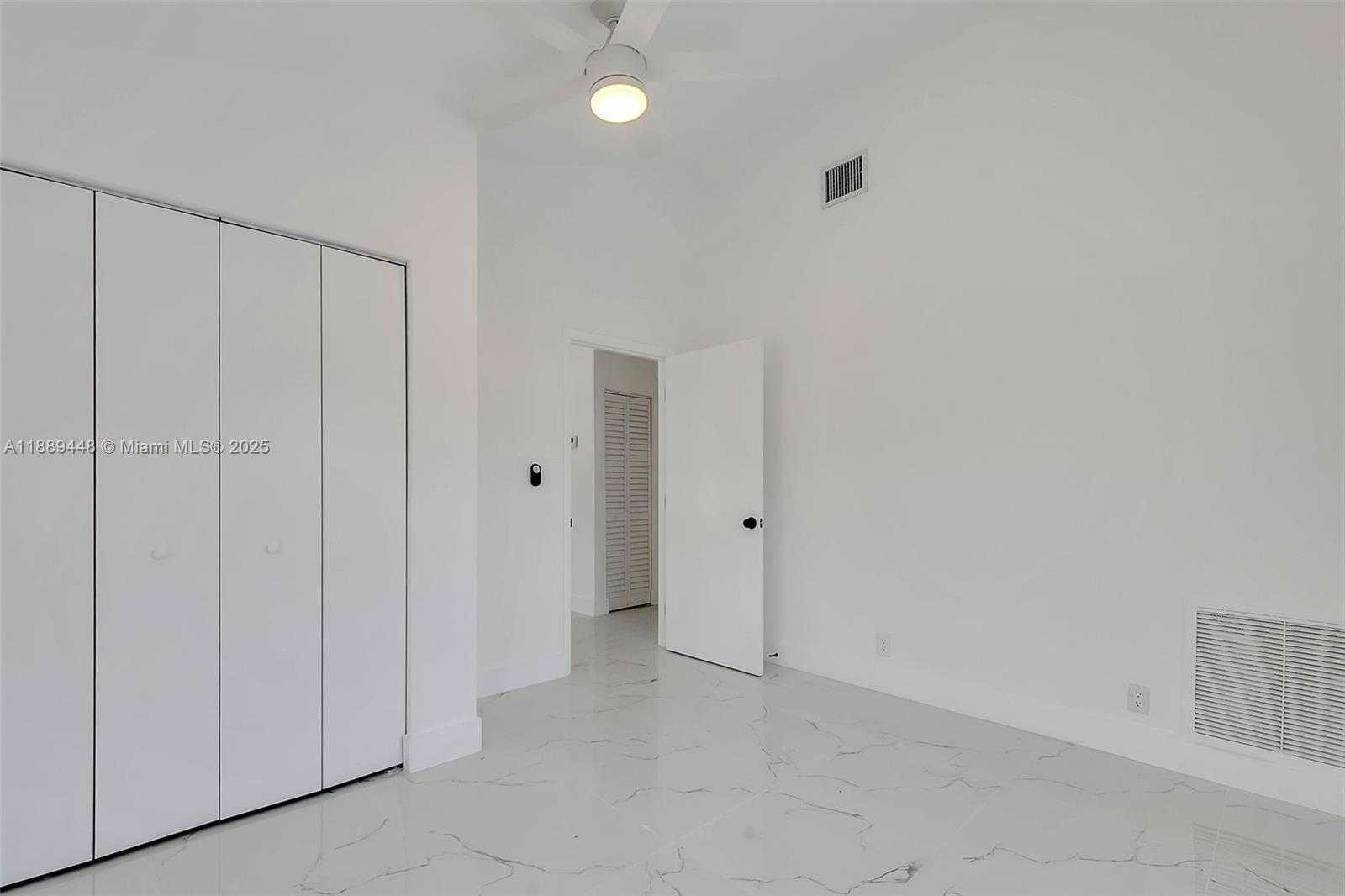 Small Image of 5400 NORTH EAST 2ND AVE, Oakland Park Number 7