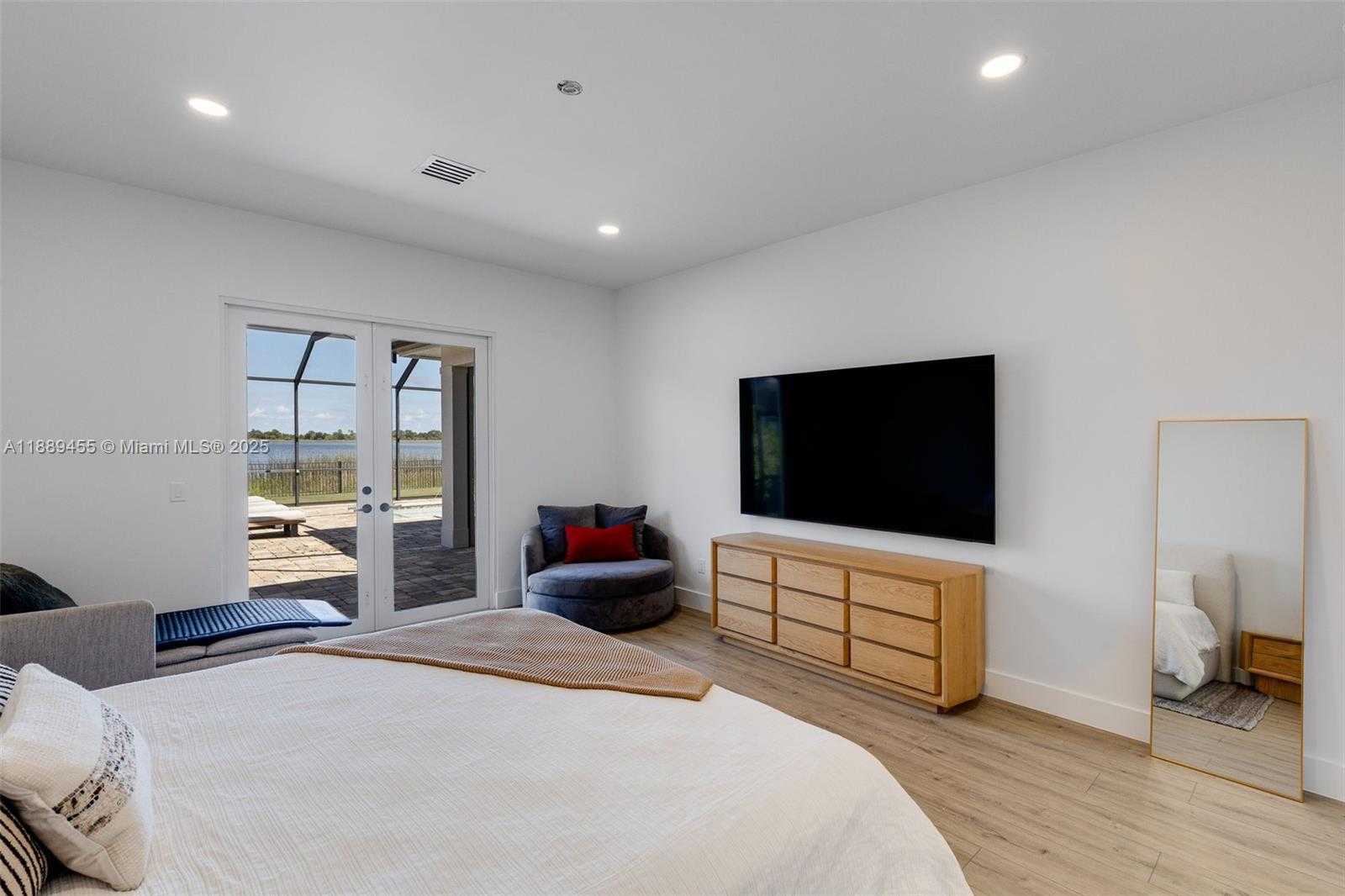 Small Image of 43394 WATERSIDE TRL, Punta Gorda Number 21
