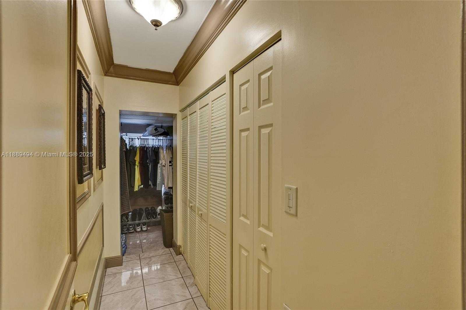 Small Image of 1101 NORTH EAST 182ND ST, North Miami Beach Number 10