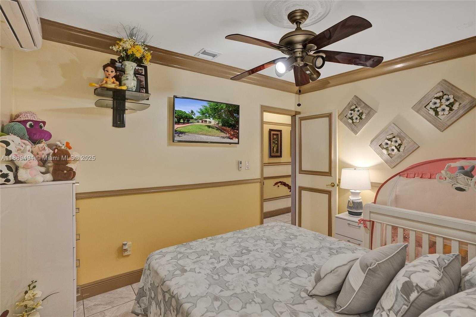 Small Image of 1101 NORTH EAST 182ND ST, North Miami Beach Number 15