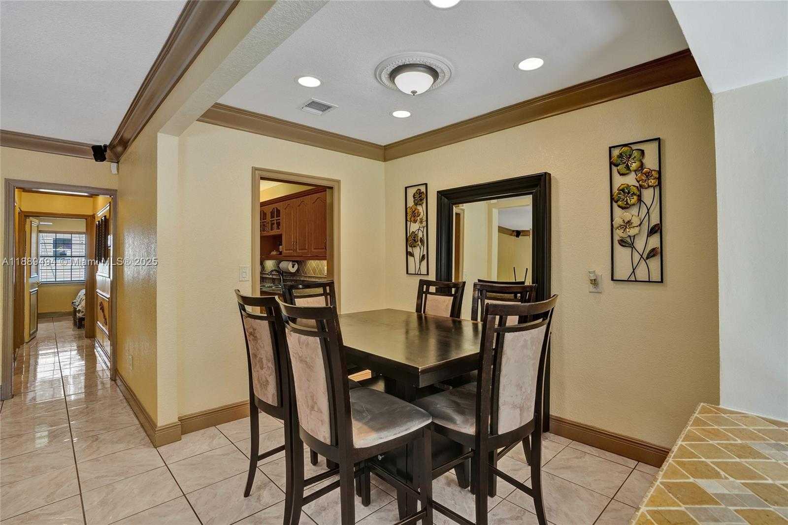 Small Image of 1101 NORTH EAST 182ND ST, North Miami Beach Number 8