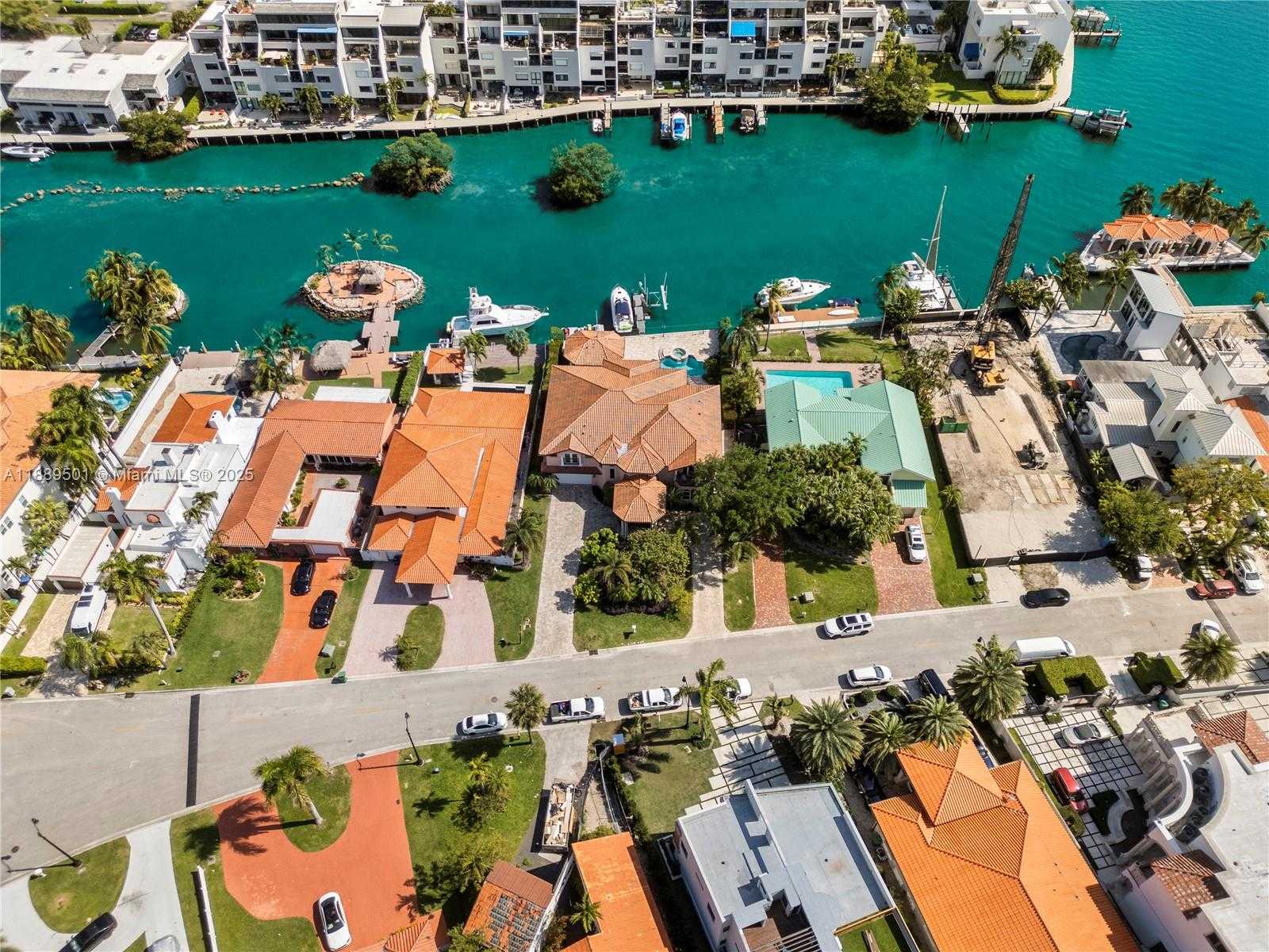 Small Image of 306 ATLANTIC AVE, Sunny Isles Beach Number 17