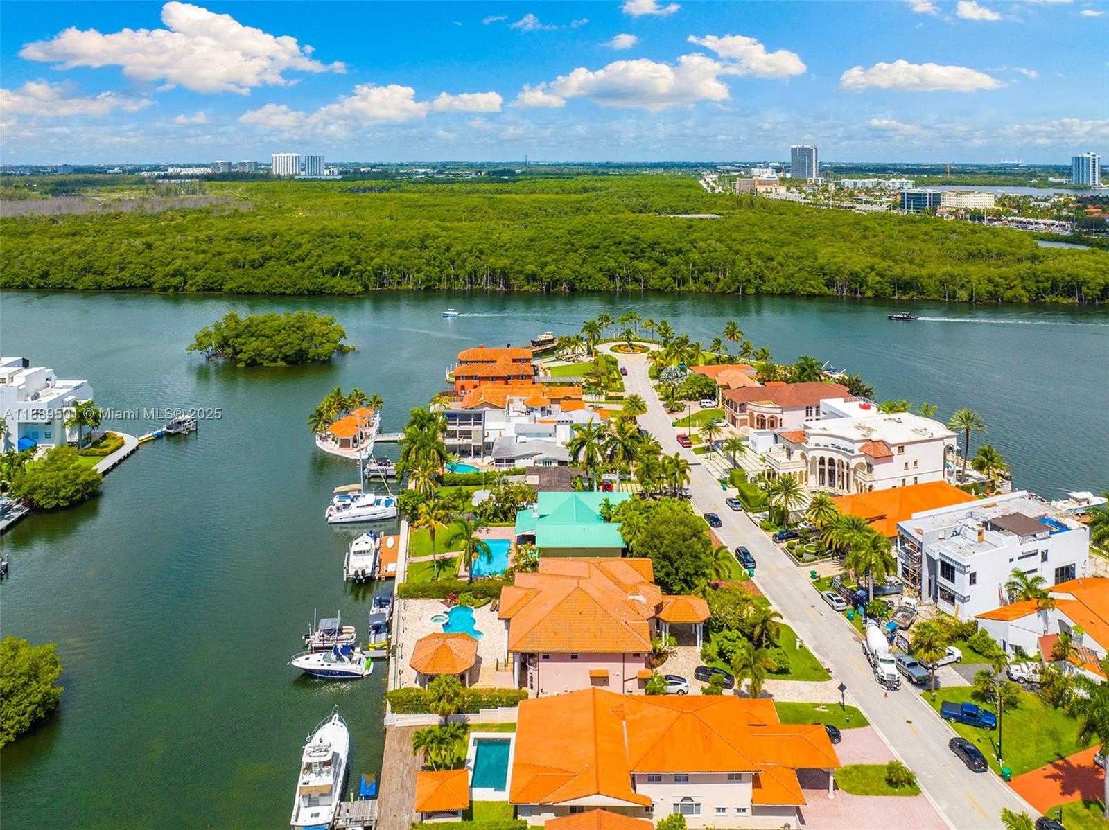 Small Image of 306 ATLANTIC AVE, Sunny Isles Beach Number 52
