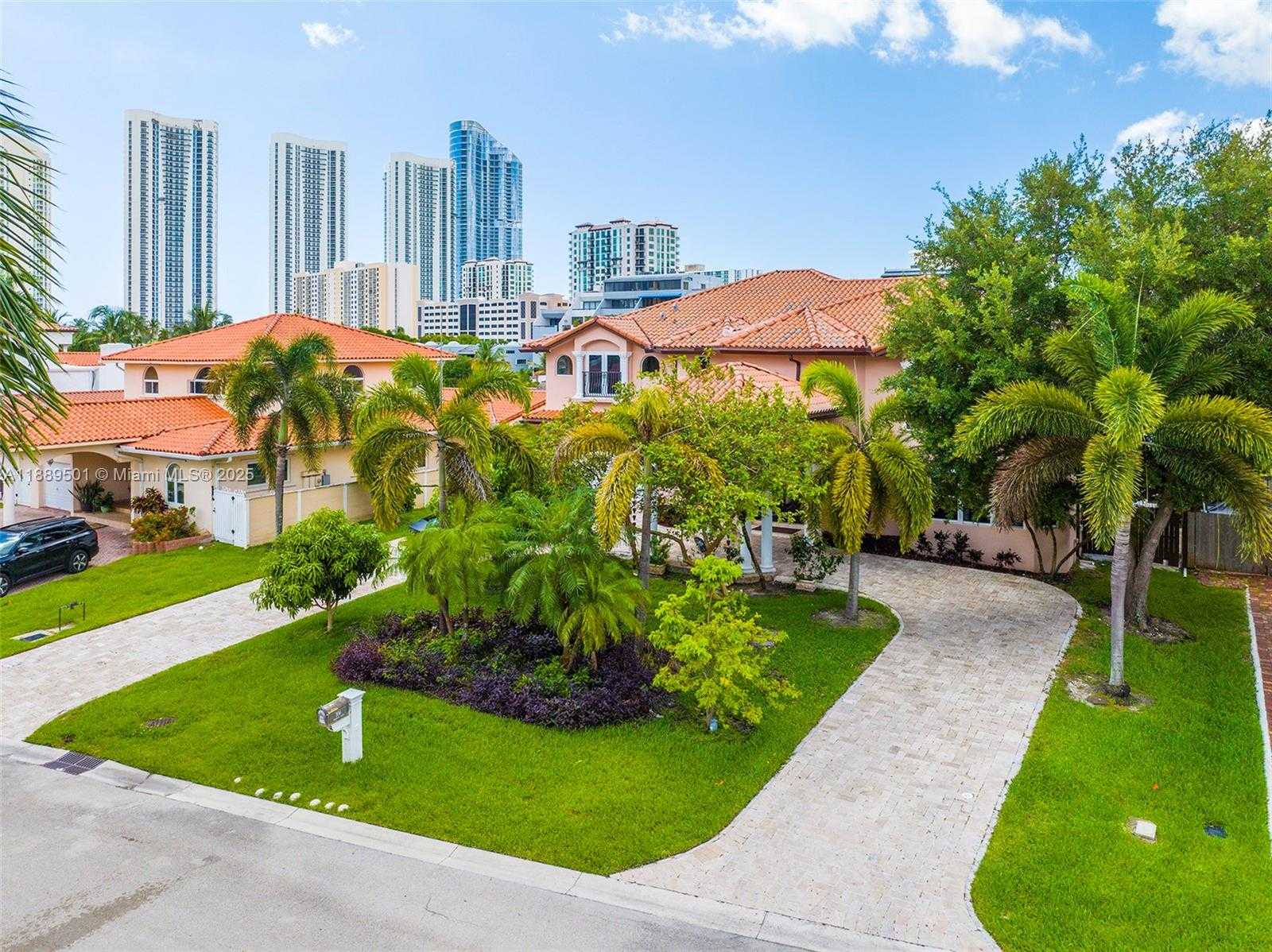 Small Image of 306 ATLANTIC AVE, Sunny Isles Beach Number 7