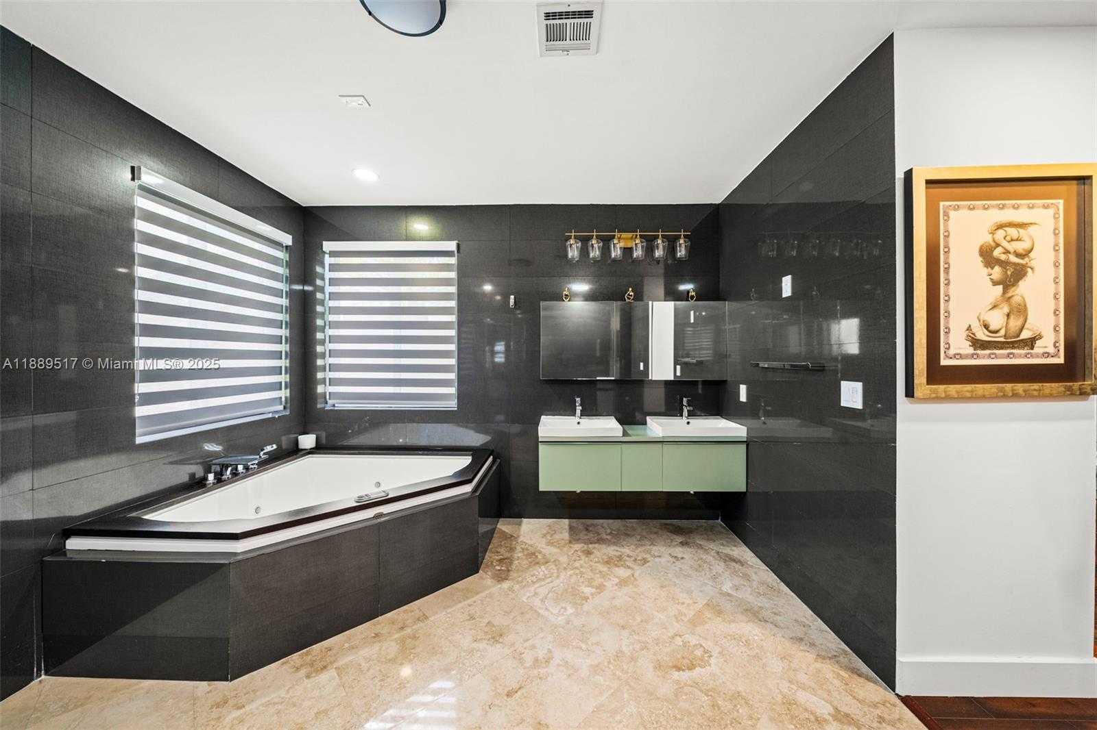 Small Image of 17490 SOUTH WEST 70TH PL, Southwest Ranches Number 48