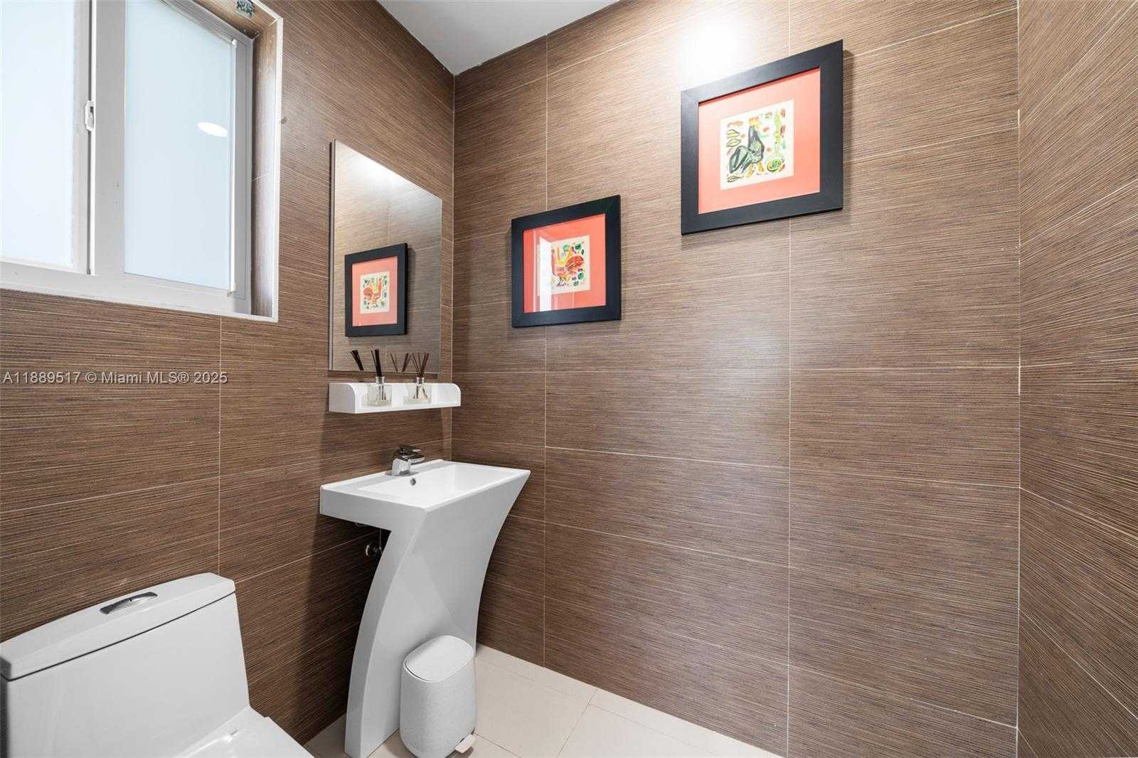 Small Image of 17490 SOUTH WEST 70TH PL, Southwest Ranches Number 53