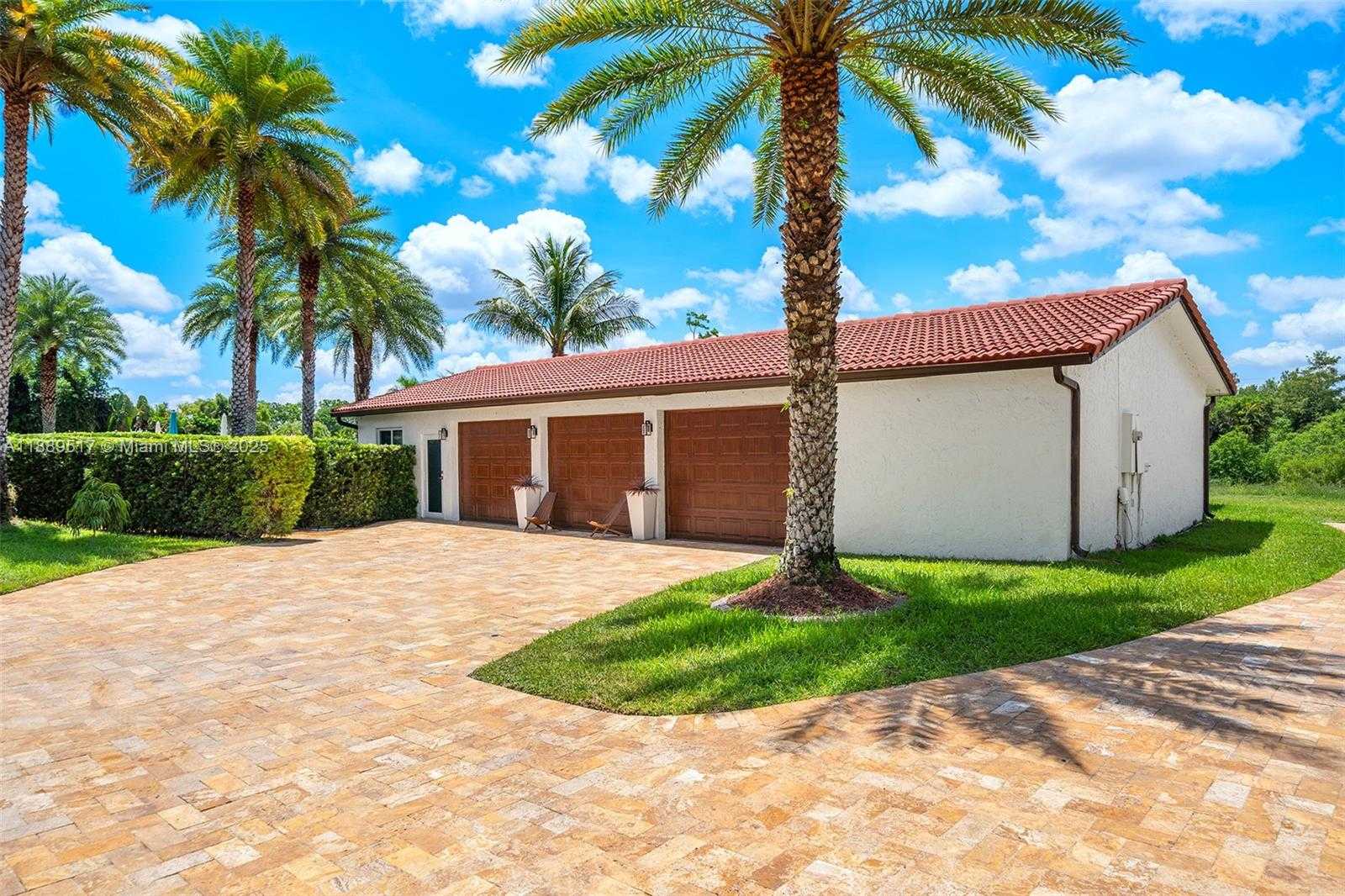 Small Image of 17490 SOUTH WEST 70TH PL, Southwest Ranches Number 55