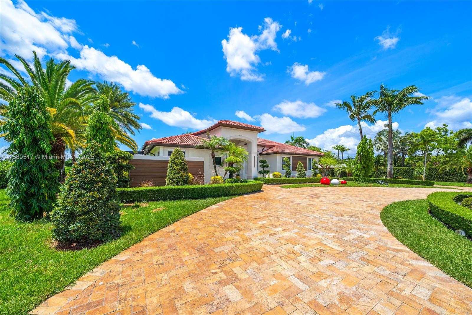 Small Image of 17490 SOUTH WEST 70TH PL, Southwest Ranches Number 65