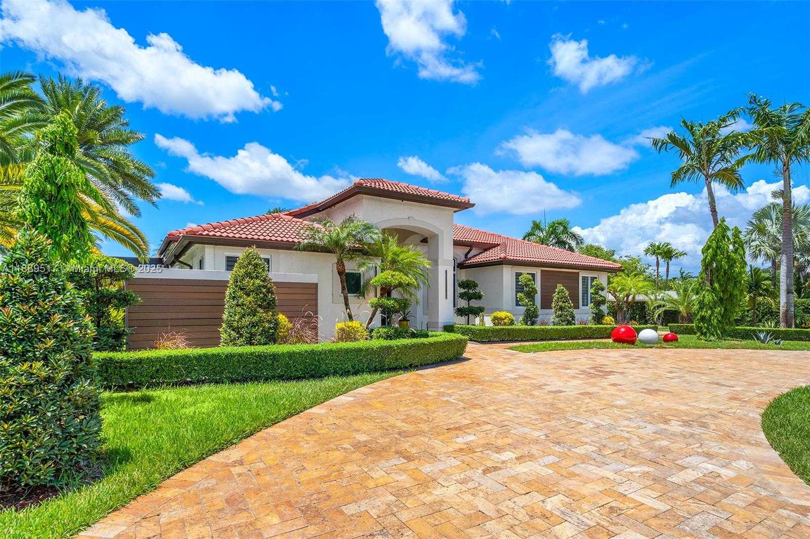 Small Image of 17490 SOUTH WEST 70TH PL, Southwest Ranches Number 9