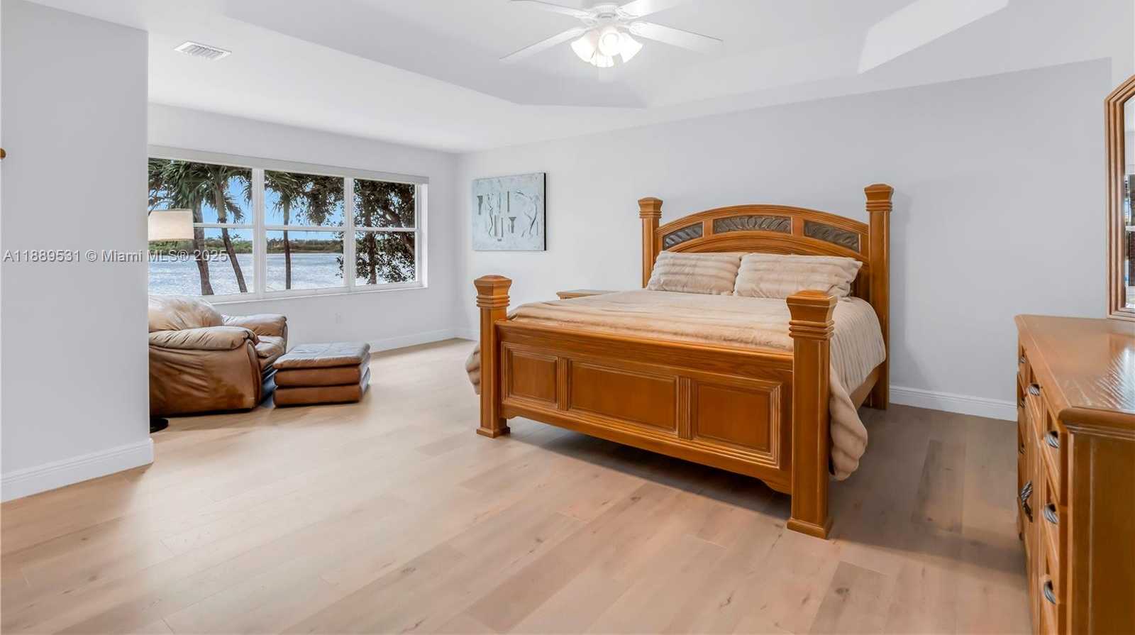 Small Image of 18084 SOUTH WEST 33RD CT, Miramar Number 18