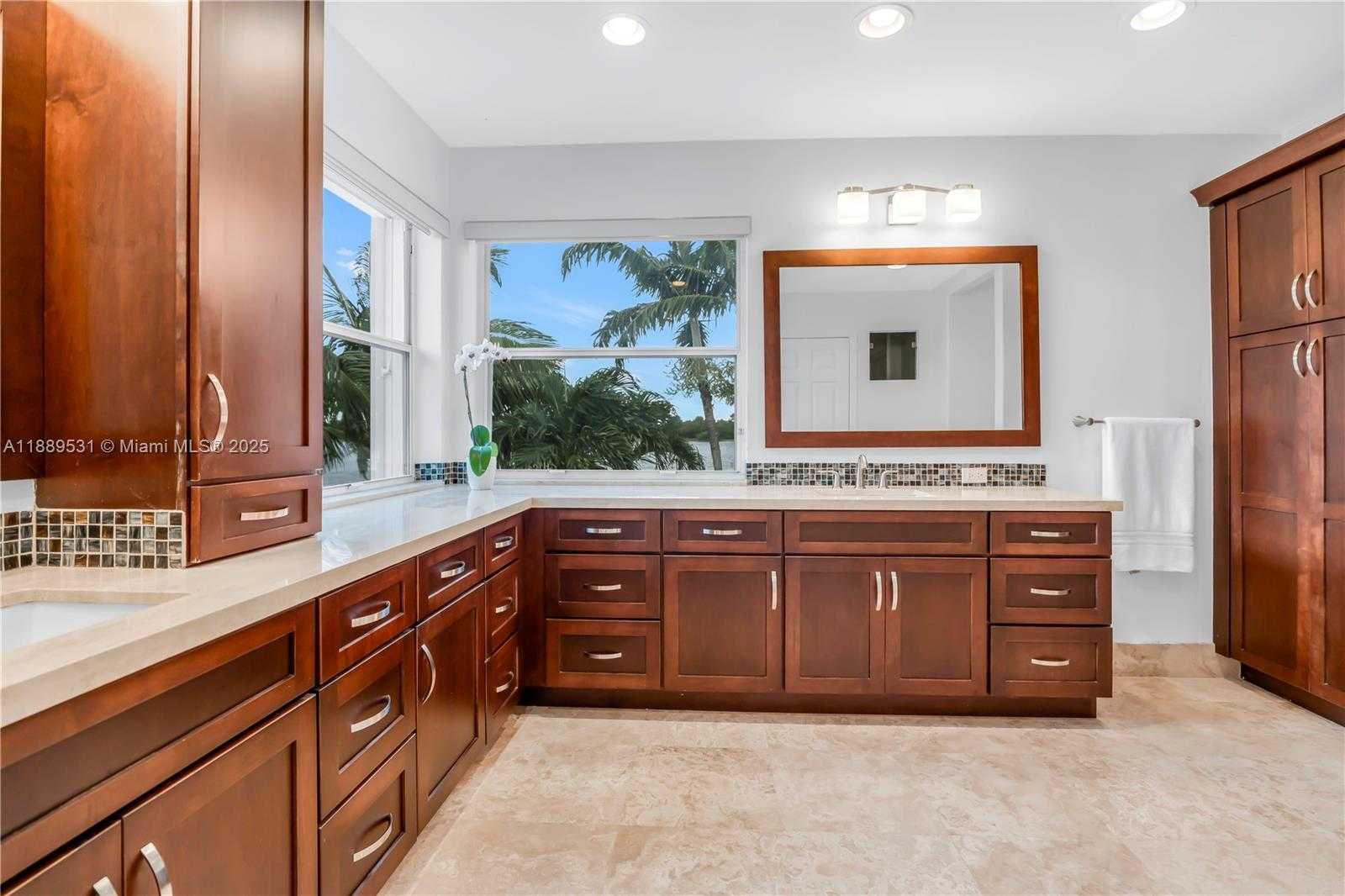Small Image of 18084 SOUTH WEST 33RD CT, Miramar Number 21