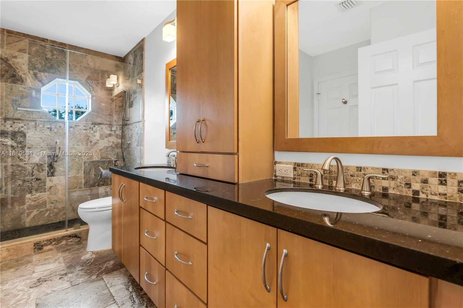 Small Image of 18084 SOUTH WEST 33RD CT, Miramar Number 26