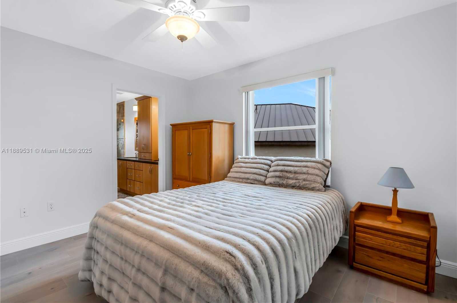 Small Image of 18084 SOUTH WEST 33RD CT, Miramar Number 27
