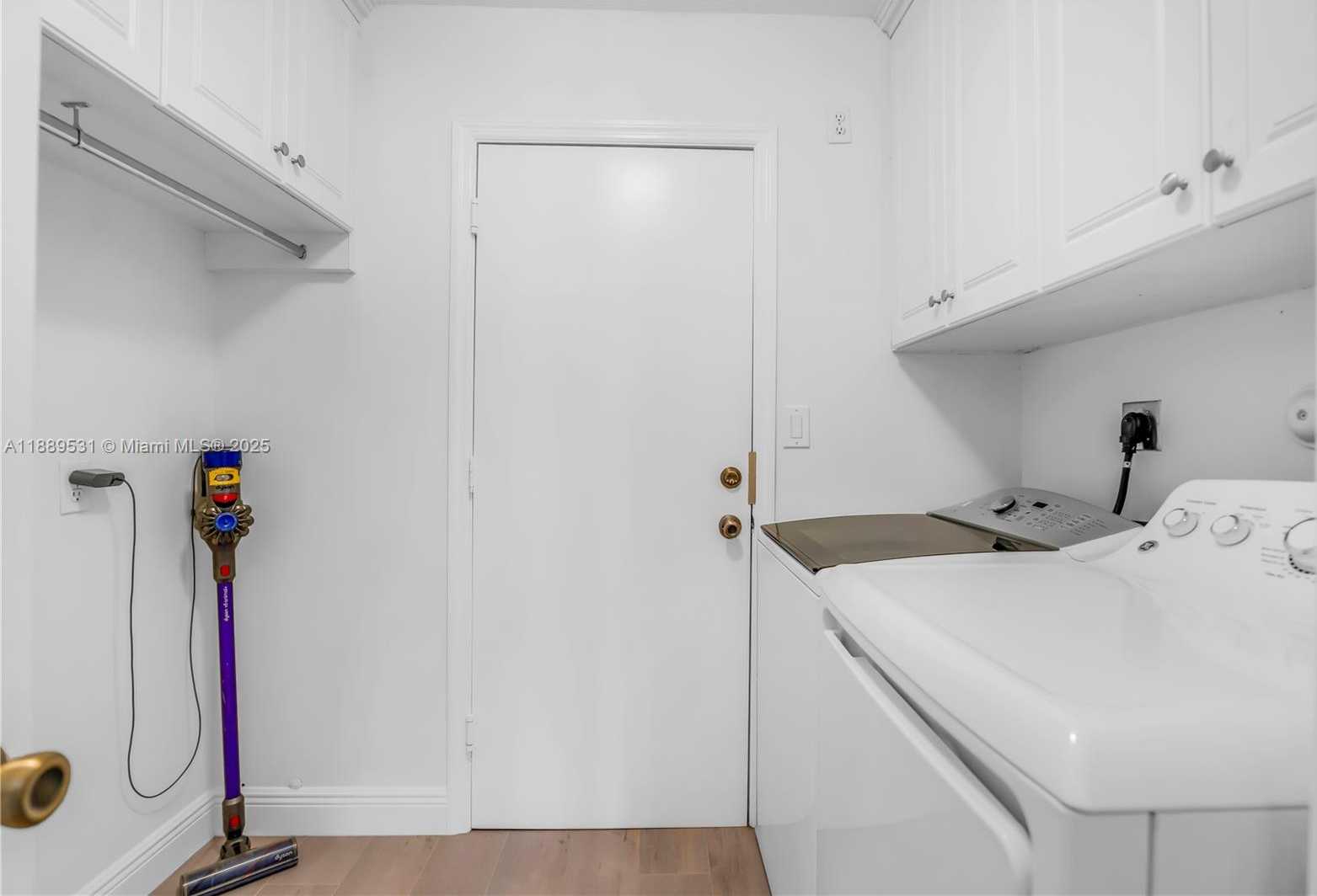 Small Image of 18084 SOUTH WEST 33RD CT, Miramar Number 28