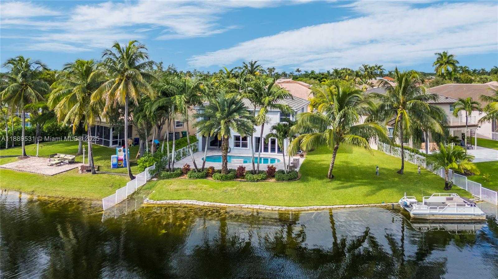 Small Image of 18084 SOUTH WEST 33RD CT, Miramar Number 31